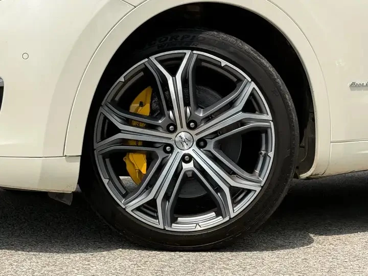 Maserati Levante Automatic, снимка 4 - Автомобили и джипове - 56011018