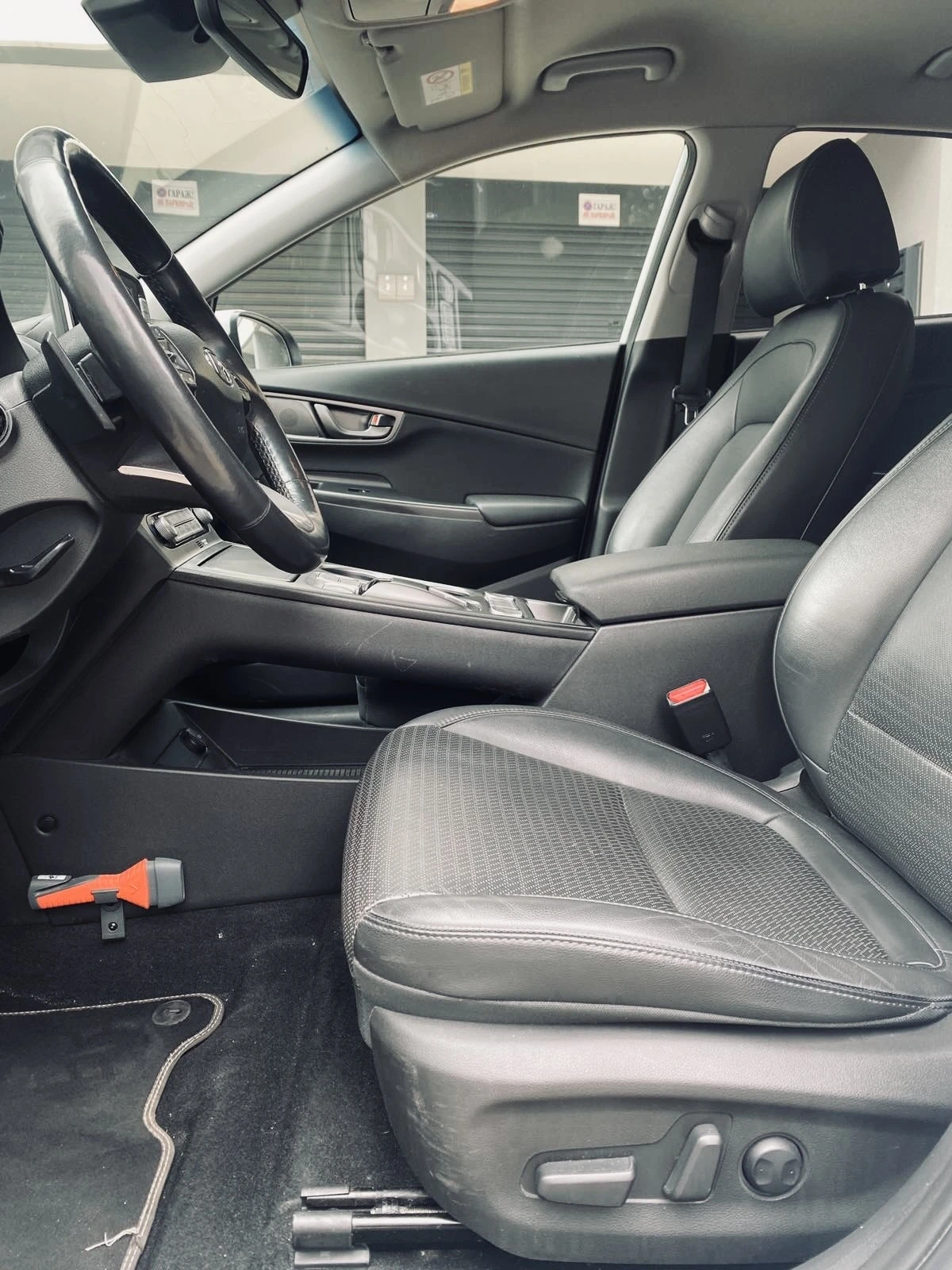 Hyundai Kona 64 kWh Premium SOH 100% - изображение 8