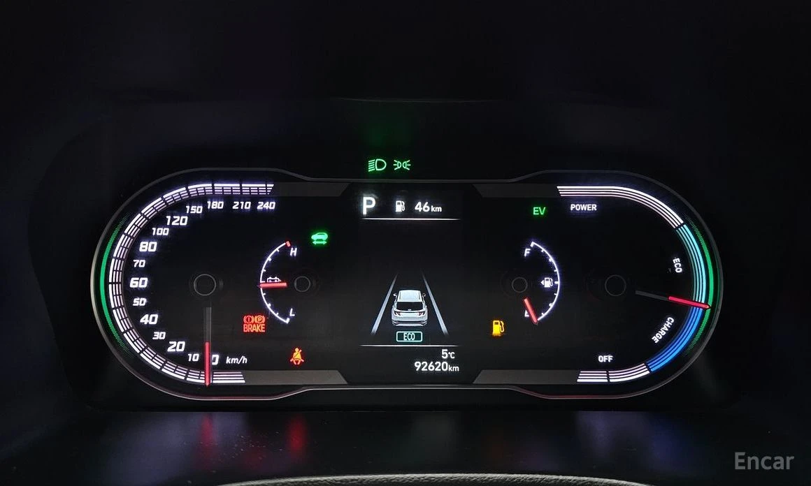 Hyundai Tucson, снимка 8 - Автомобили и джипове - 54202583