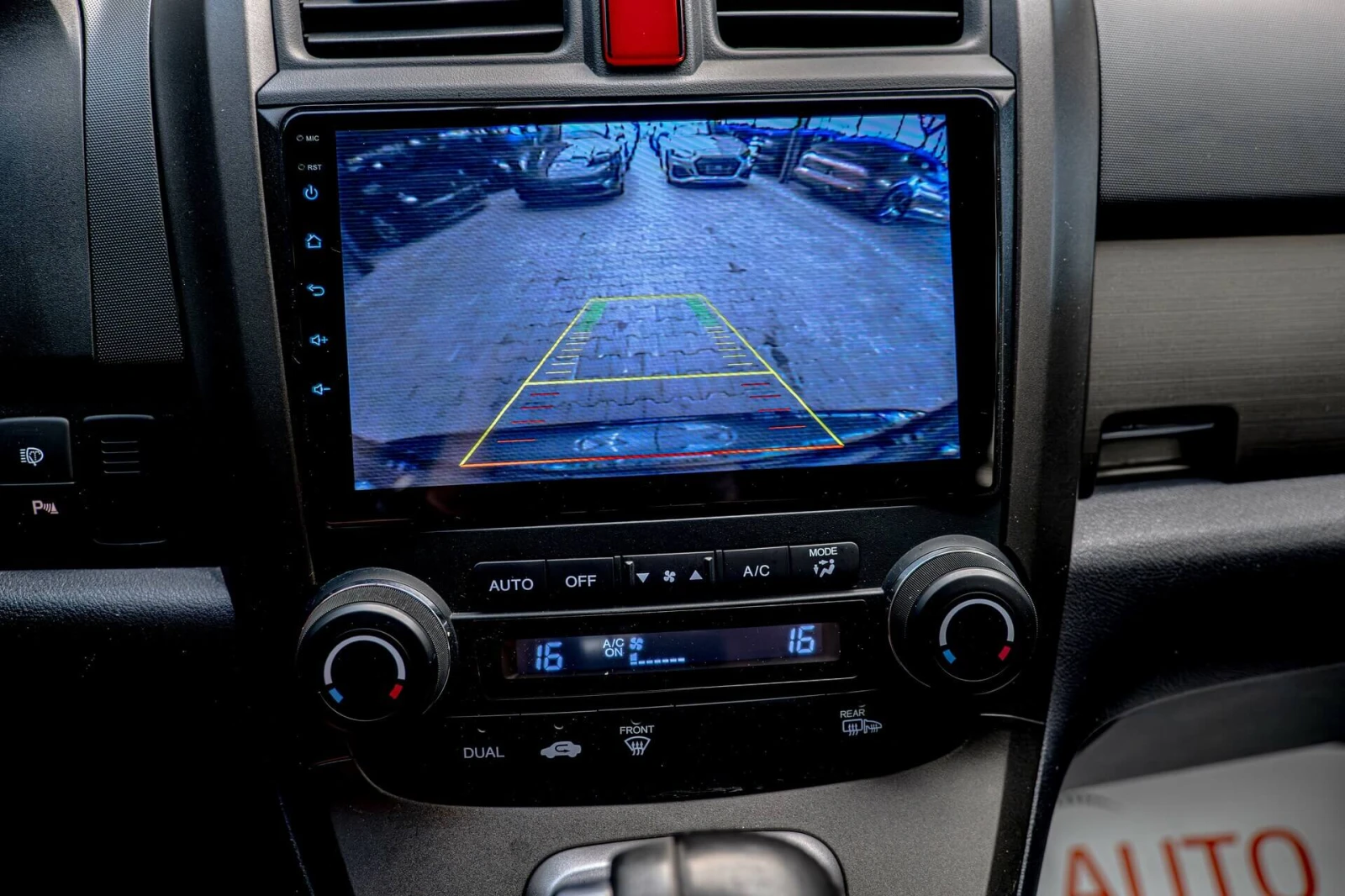Honda Cr-v 2.2i-DTEC/Камера/Панорама/Подгрев/Кожа/ACC/PDC/4WD, снимка 12 - Автомобили и джипове - 54896938