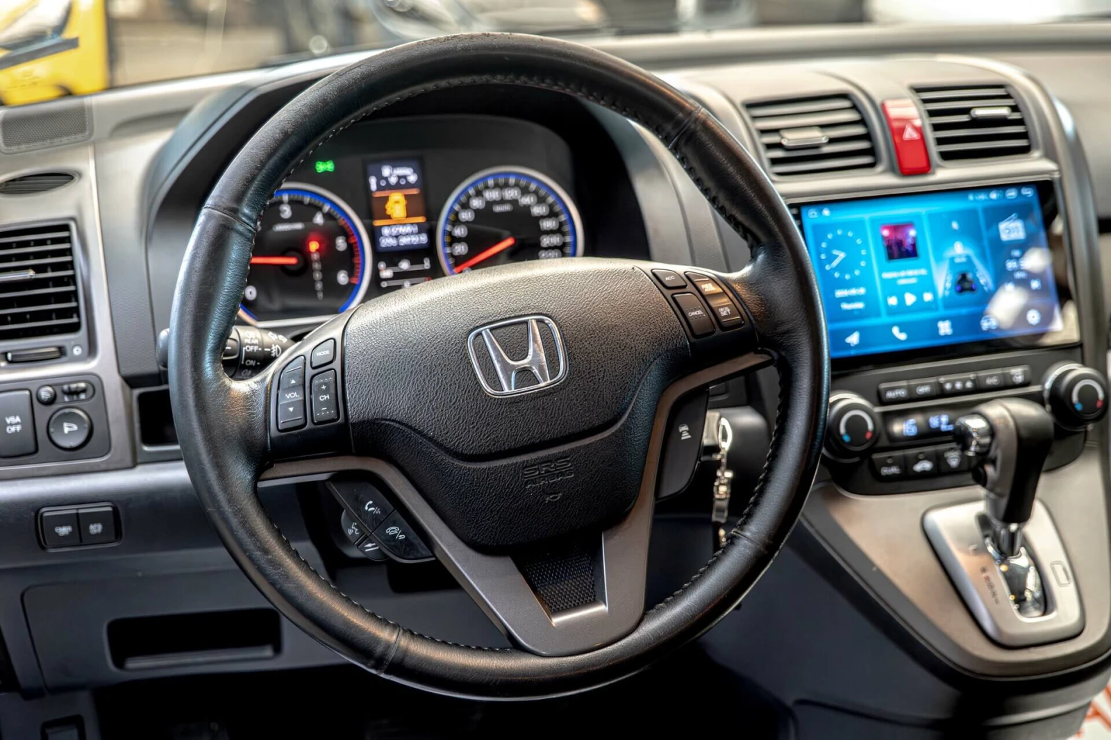 Honda Cr-v 2.2i-DTEC/Камера/Панорама/Подгрев/Кожа/ACC/PDC/4WD, снимка 11 - Автомобили и джипове - 54896938