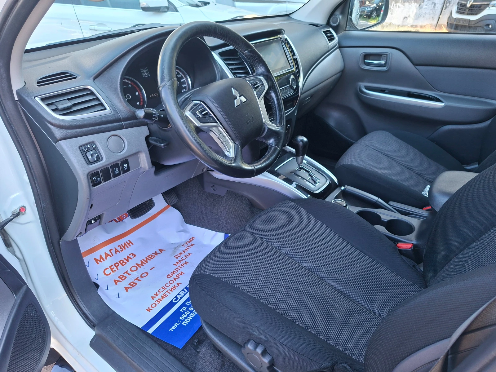 Mitsubishi L200 2.4 ШВЕЙЦАРИЯ 181кс., снимка 8 - Автомобили и джипове - 55628692