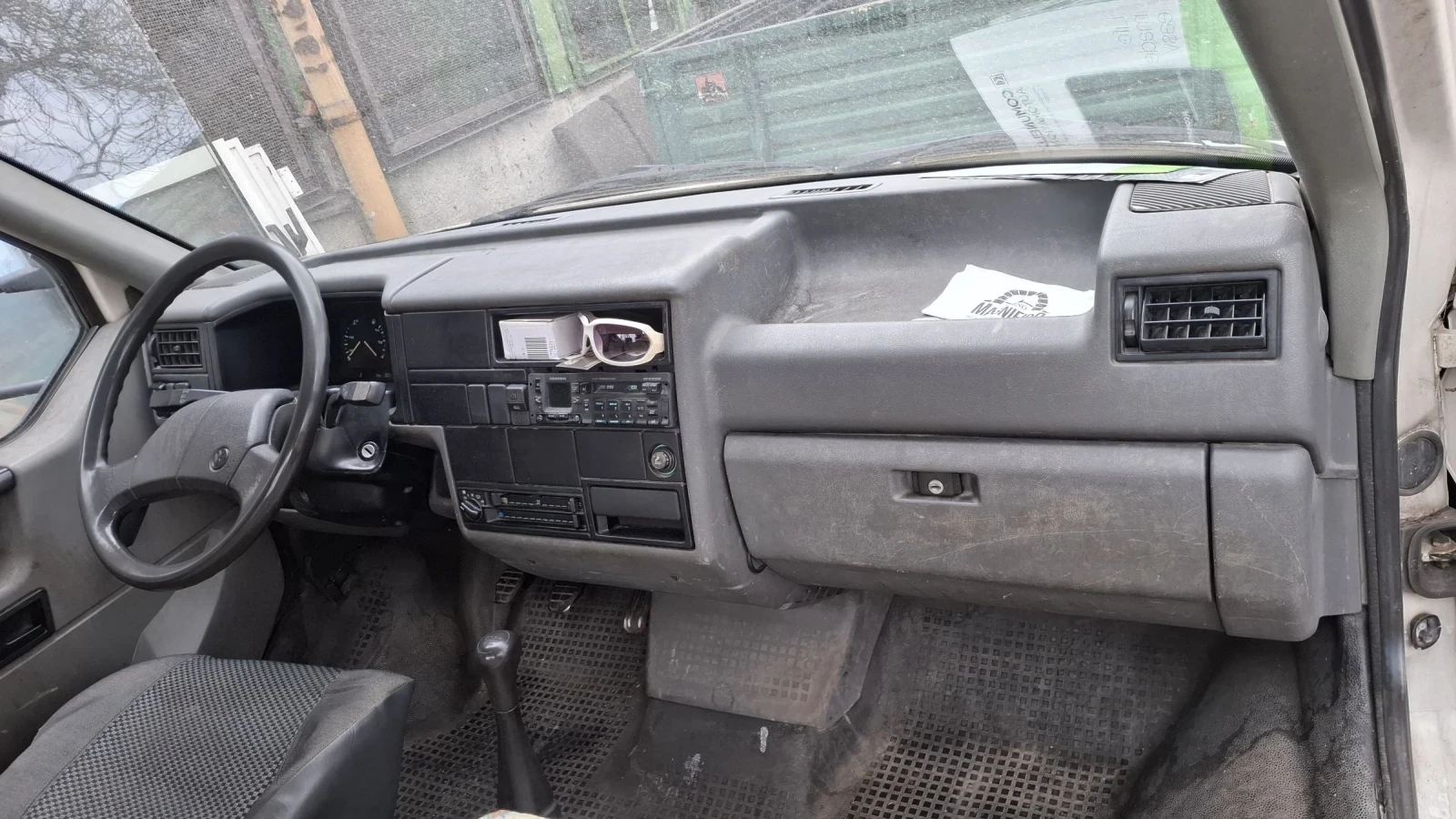 VW T4 2.4, снимка 8 - Бусове и автобуси - 54158710
