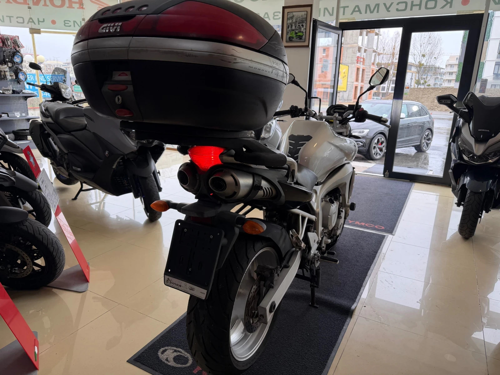 Yamaha FZ6 600I, снимка 4 - Мотоциклети и мототехника - 54013541