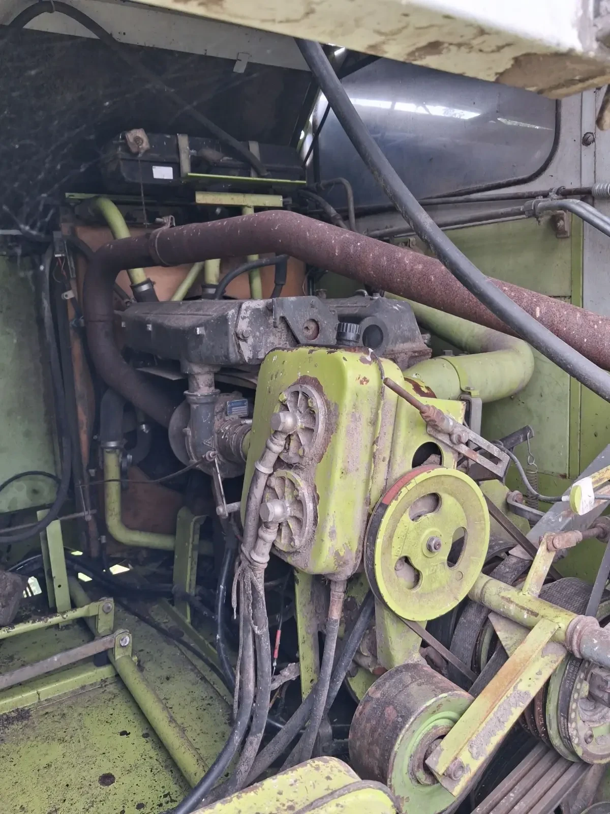 Комбайн Claas 204, снимка 10 - Селскостопанска техника - 54994247