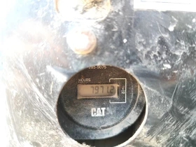 Багер Cat 305.5D с чисто нови вериги, снимка 12