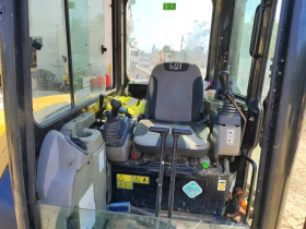 Багер Cat 305.5D с чисто нови вериги, снимка 14