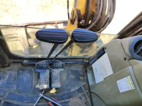 Багер Cat 305.5D с чисто нови вериги, снимка 16