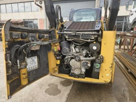 Мини челни товарачи Cat 262c, снимка 5