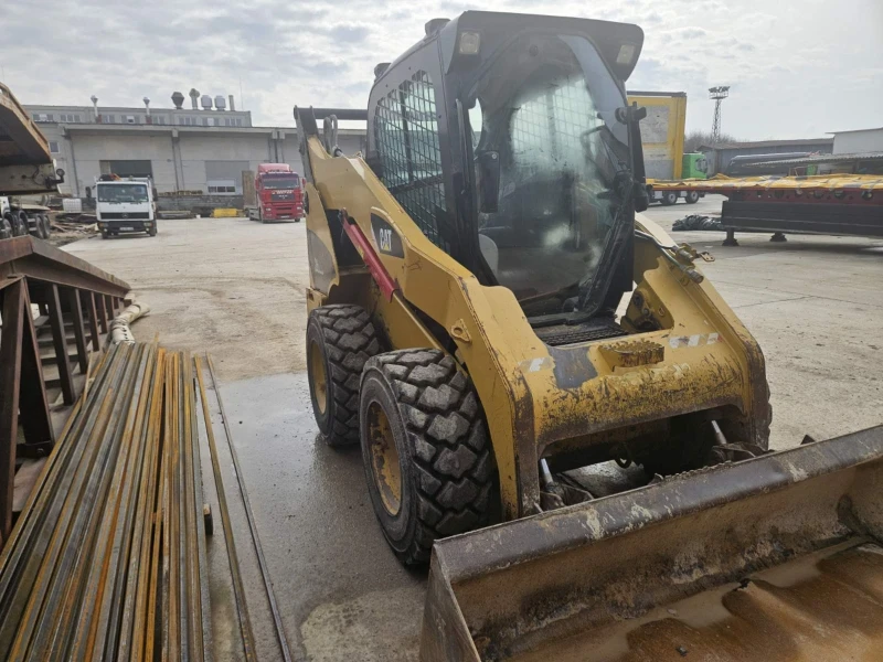 Мини челни товарачи Cat 262c, снимка 2 - Индустриална техника - 53433931