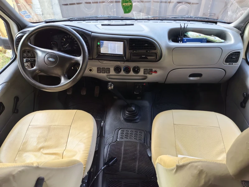 Кемпер Ford Eifeland, снимка 9 - Каравани и кемпери - 51471215