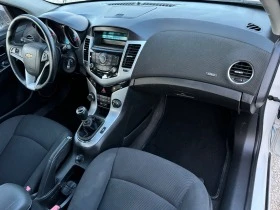 Chevrolet Cruze 1, 6i bi-fuel LPG, 124k.c., ев5, клима, лимо, темп, снимка 9