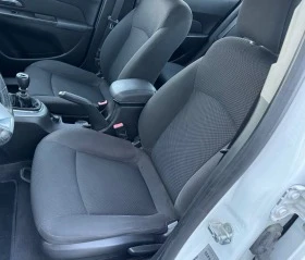 Chevrolet Cruze 1, 6i bi-fuel LPG, 124k.c., ев5, клима, лимо, темп, снимка 12