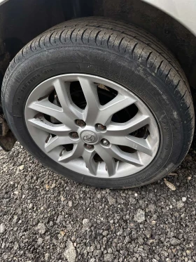 Toyota Auris 2.0 D-4D 126к.с, снимка 8