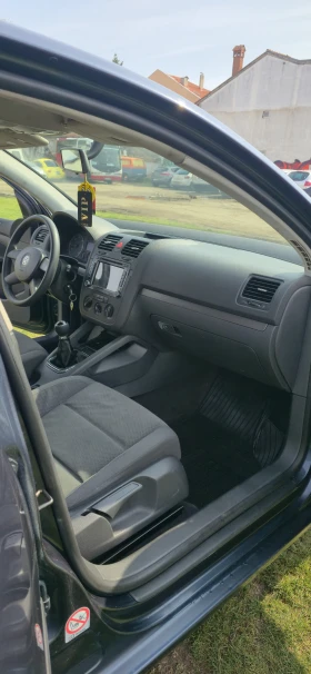 VW Golf 1.9 ТОП СЪСТОЯНИЕ , снимка 12