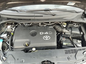 Toyota Corolla verso 2.2d4d 136кс., снимка 13
