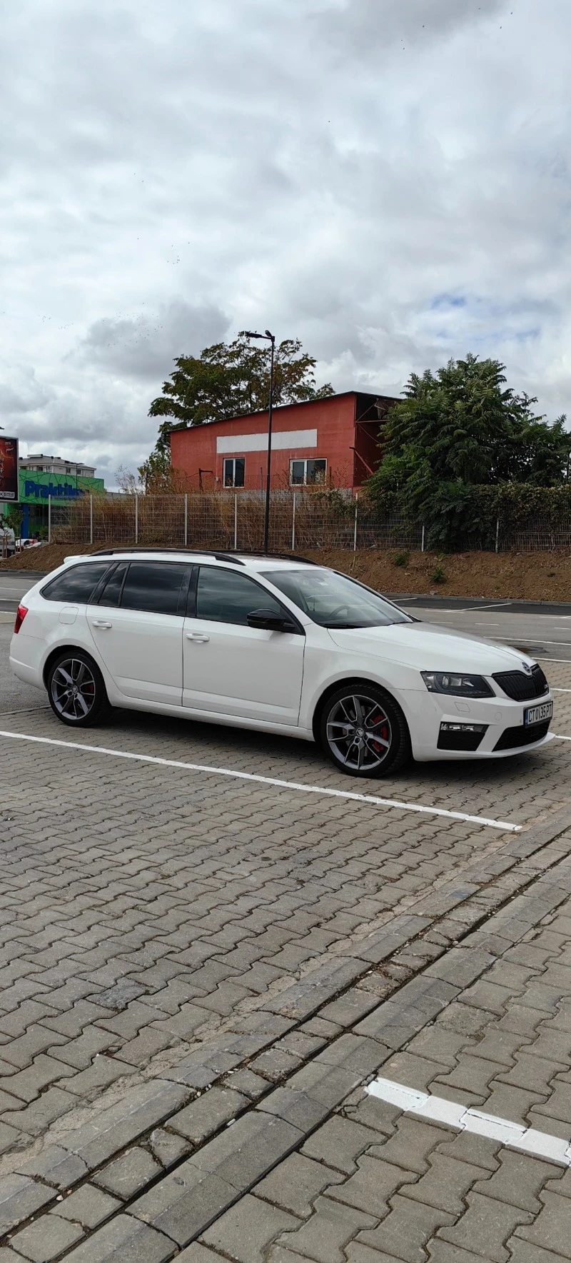 Skoda Octavia 2.0TDI/VRS/Distronic/DSG, снимка 5 - Автомобили и джипове - 47598606