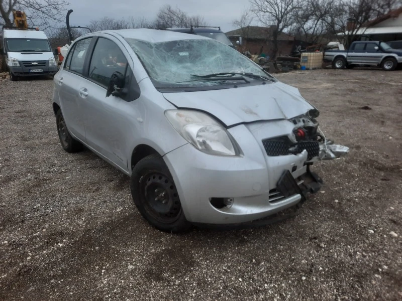 Toyota Yaris, снимка 1 - Автомобили и джипове - 44242058