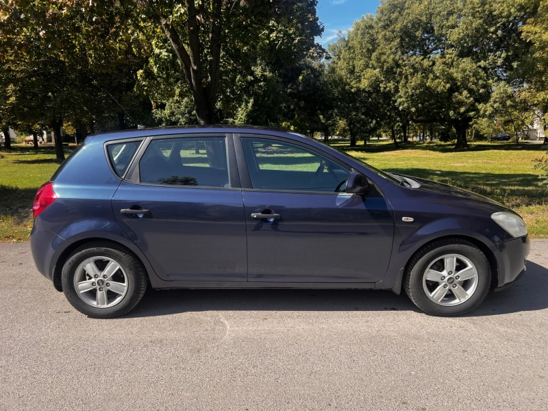 Kia Ceed, снимка 2 - Автомобили и джипове - 47631149