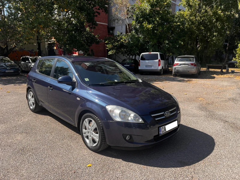 Kia Ceed, снимка 1 - Автомобили и джипове - 47307080