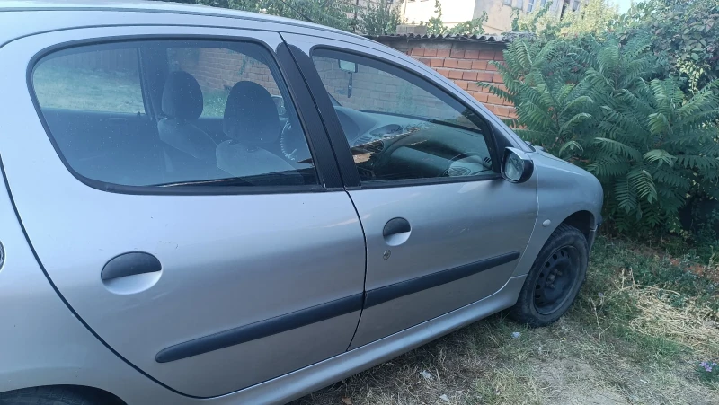 Peugeot 206, снимка 3 - Автомобили и джипове - 47053633