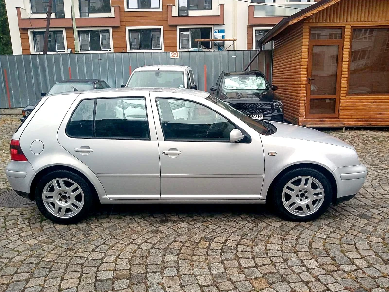 VW Golf 1.8.ГАЗ.КЛИМАТРОНИК!!!, снимка 6 - Автомобили и джипове - 47196413