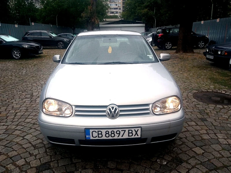 VW Golf 1.8.ГАЗ.КЛИМАТРОНИК!!!, снимка 7 - Автомобили и джипове - 47196413