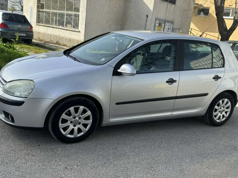 VW Golf 1.9, снимка 4 - Автомобили и джипове - 47524054