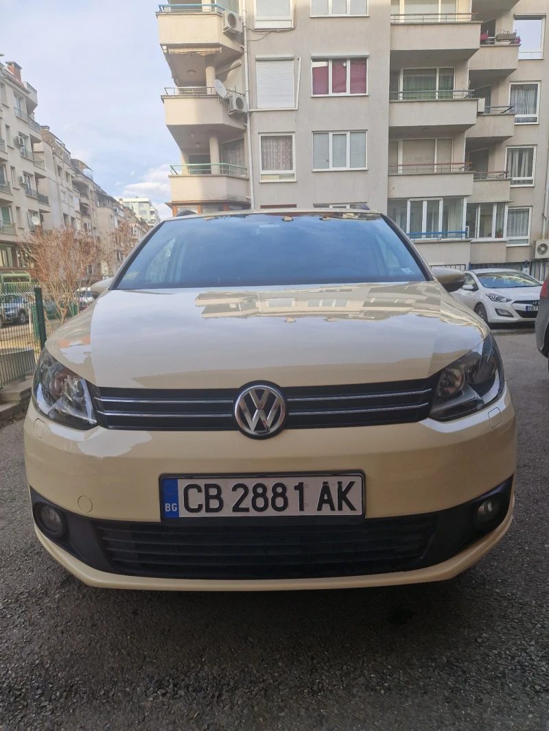 VW Touran 1.6 Tdi, снимка 4 - Автомобили и джипове - 47656910