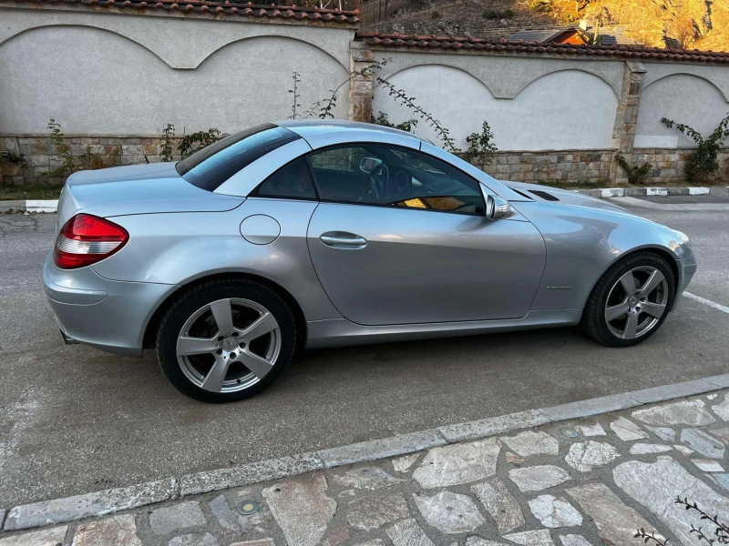 Mercedes-Benz SLK 200, снимка 10 - Автомобили и джипове - 47882842