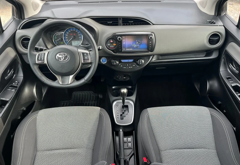 Toyota Yaris Hybrid, нави, камера, автомат, евро6, снимка 10 - Автомобили и джипове - 48098514