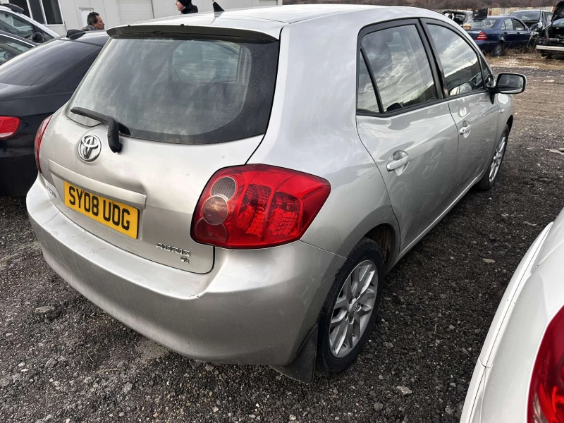 Toyota Auris 2.0 D-4D 126к.с, снимка 4 - Автомобили и джипове - 48844145