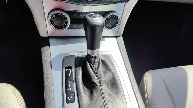 Mercedes-Benz C 220 2.2 CDi Германия , снимка 10 - Автомобили и джипове - 50787818