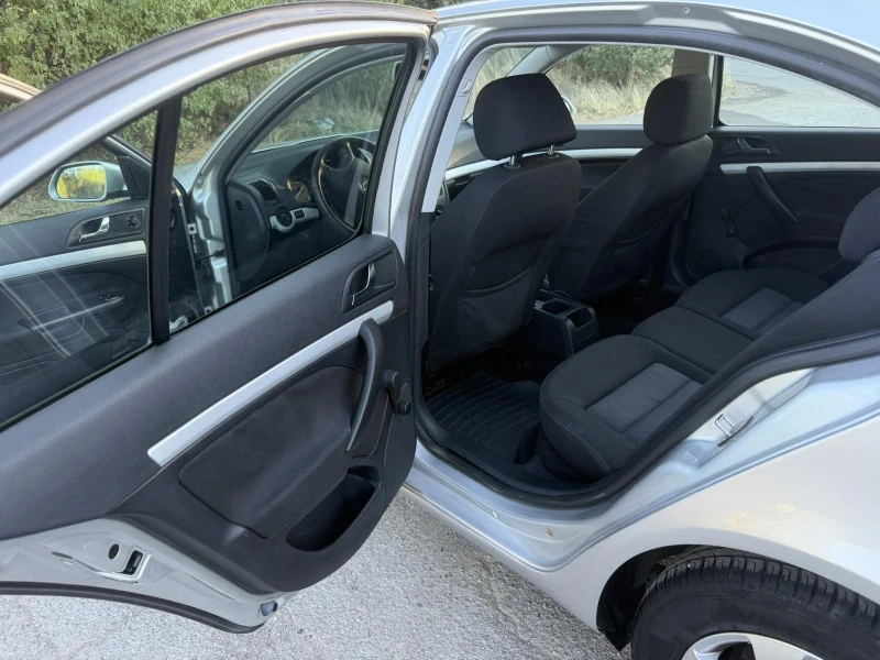 Skoda Octavia 1.9 TDI, снимка 7 - Автомобили и джипове - 51761179
