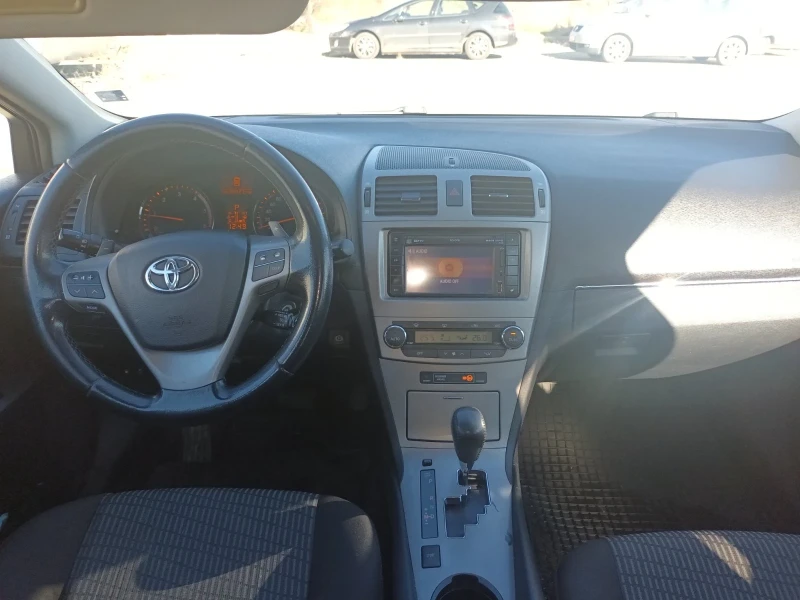 Toyota Avensis, снимка 5 - Автомобили и джипове - 52487505