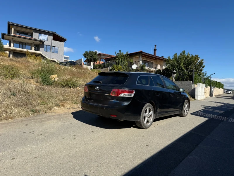 Toyota Avensis, снимка 4 - Автомобили и джипове - 52487505