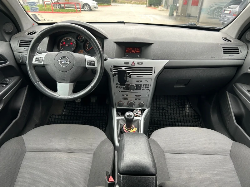 Opel Astra, снимка 5 - Автомобили и джипове - 52795803