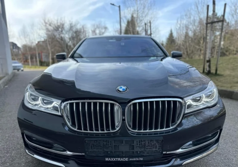 BMW 750 Xdrive Li, снимка 2 - Автомобили и джипове - 52441070