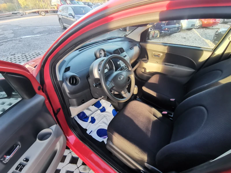 Daihatsu Sirion  АВТОМАТИК 4х4, снимка 12 - Автомобили и джипове - 52424082