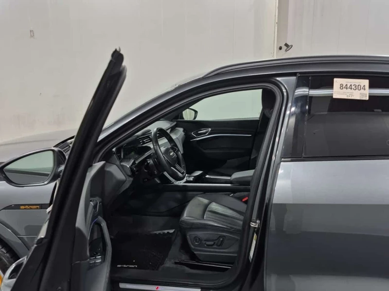 Audi E-Tron TECHNIK /B&O/360/DIS/PANO/NAVI/LANE ASSIST, снимка 5 - Автомобили и джипове - 53560841
