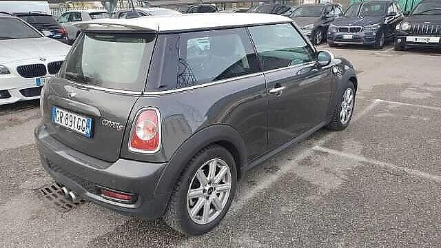 Mini Cooper s 1.6 NAVI/HARMON KARDON, снимка 2 - Автомобили и джипове - 48893515