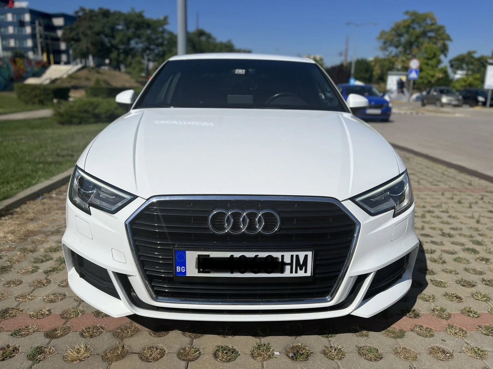 Audi A3 FACE ПЕРФЕКТНА Sline+ Автоматик Седан - изображение 2