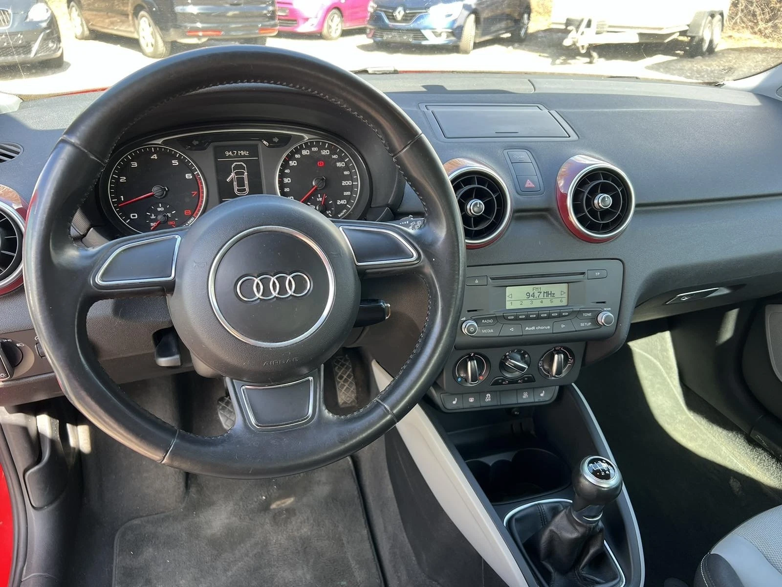 Audi A1 1.4 - изображение 8