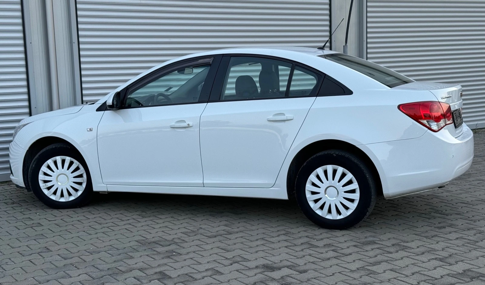 Chevrolet Cruze 1, 6i bi-fuel LPG, 124k.c., ев5, клима, лимо, темп - изображение 3