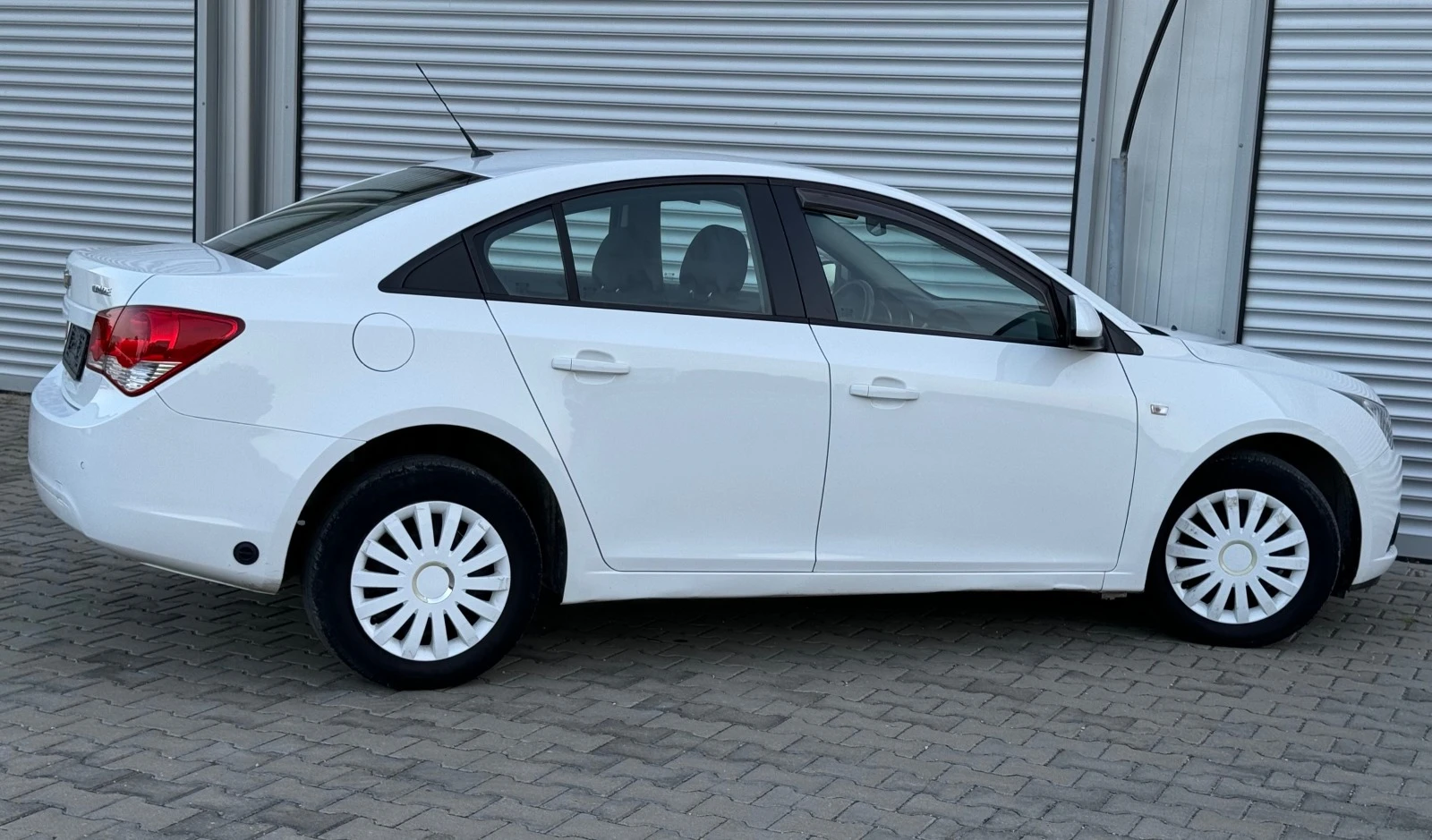 Chevrolet Cruze 1, 6i bi-fuel LPG, 124k.c., ев5, клима, лимо, темп - изображение 8