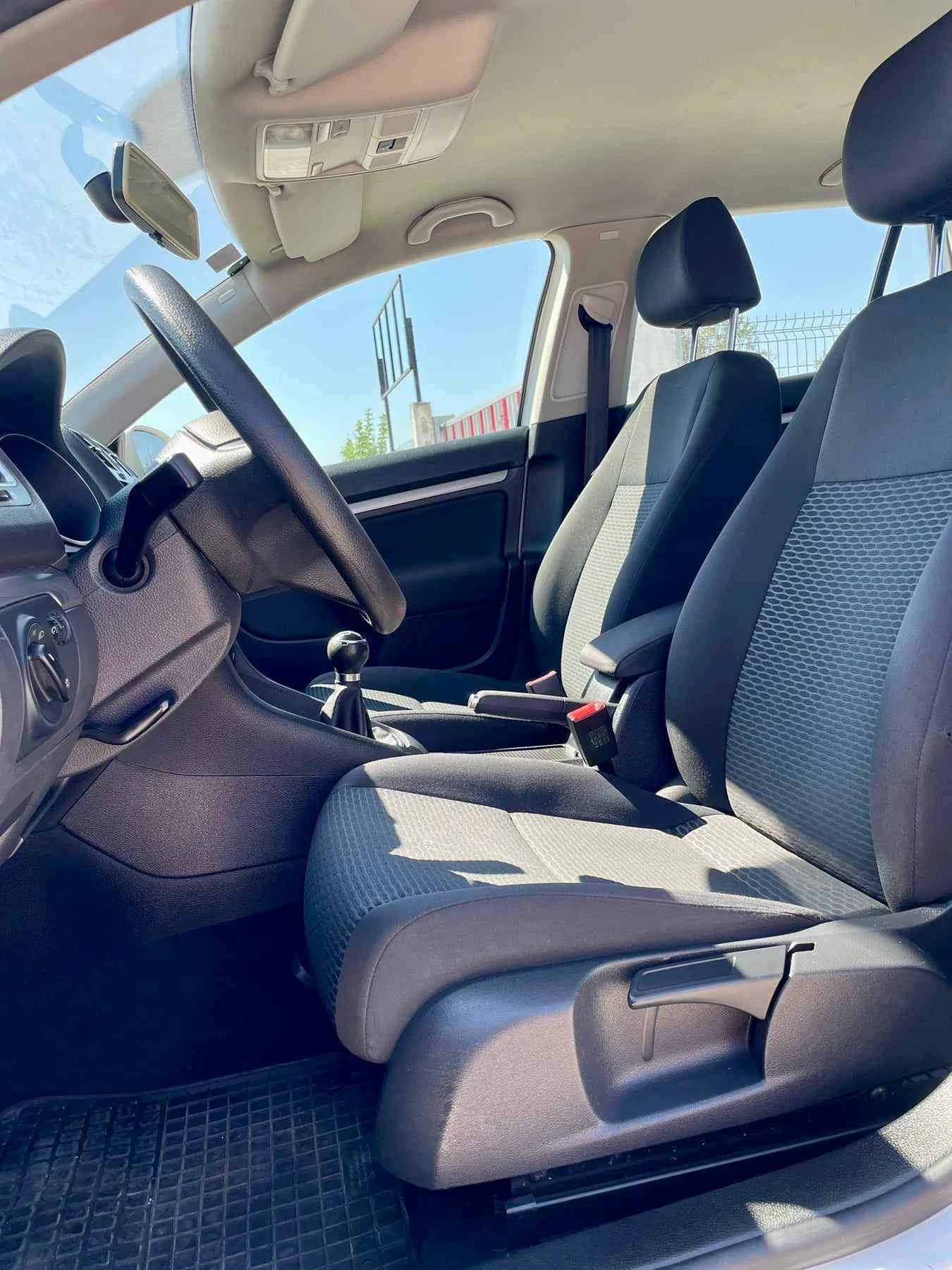 VW Golf Golf VI 1.6 105 к.с | Mobile.bg — изображение 13