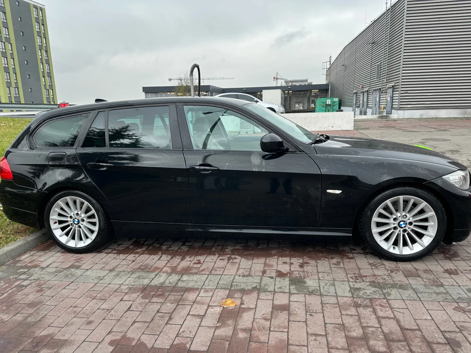 BMW 320  - изображение 6