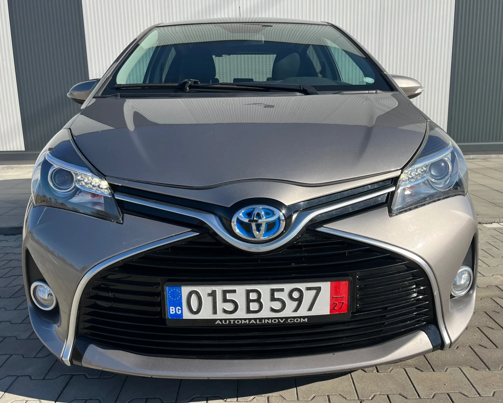 Toyota Yaris Hybrid, нави, камера, автомат, евро6 - изображение 2