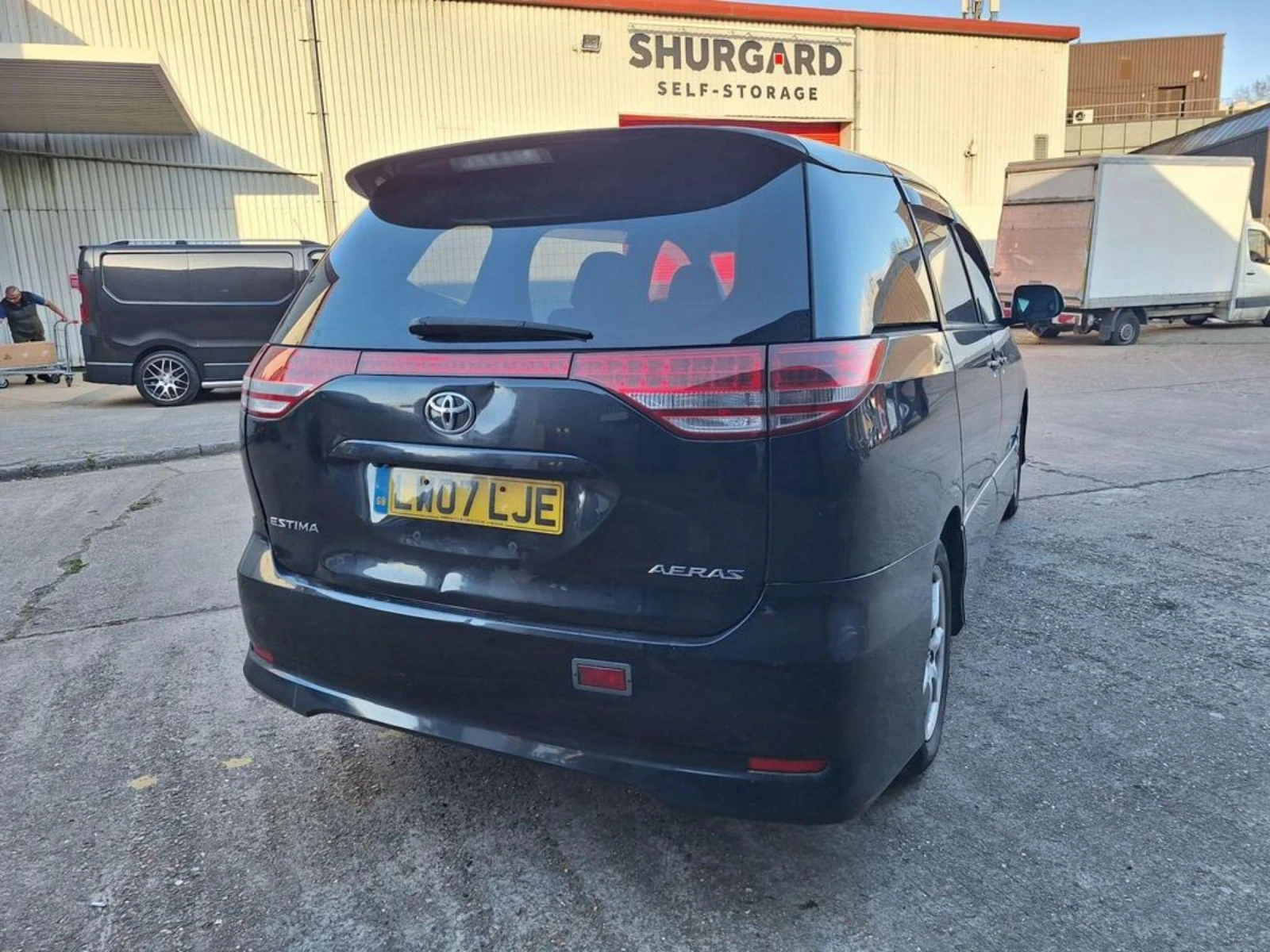 Toyota Previa  - изображение 2