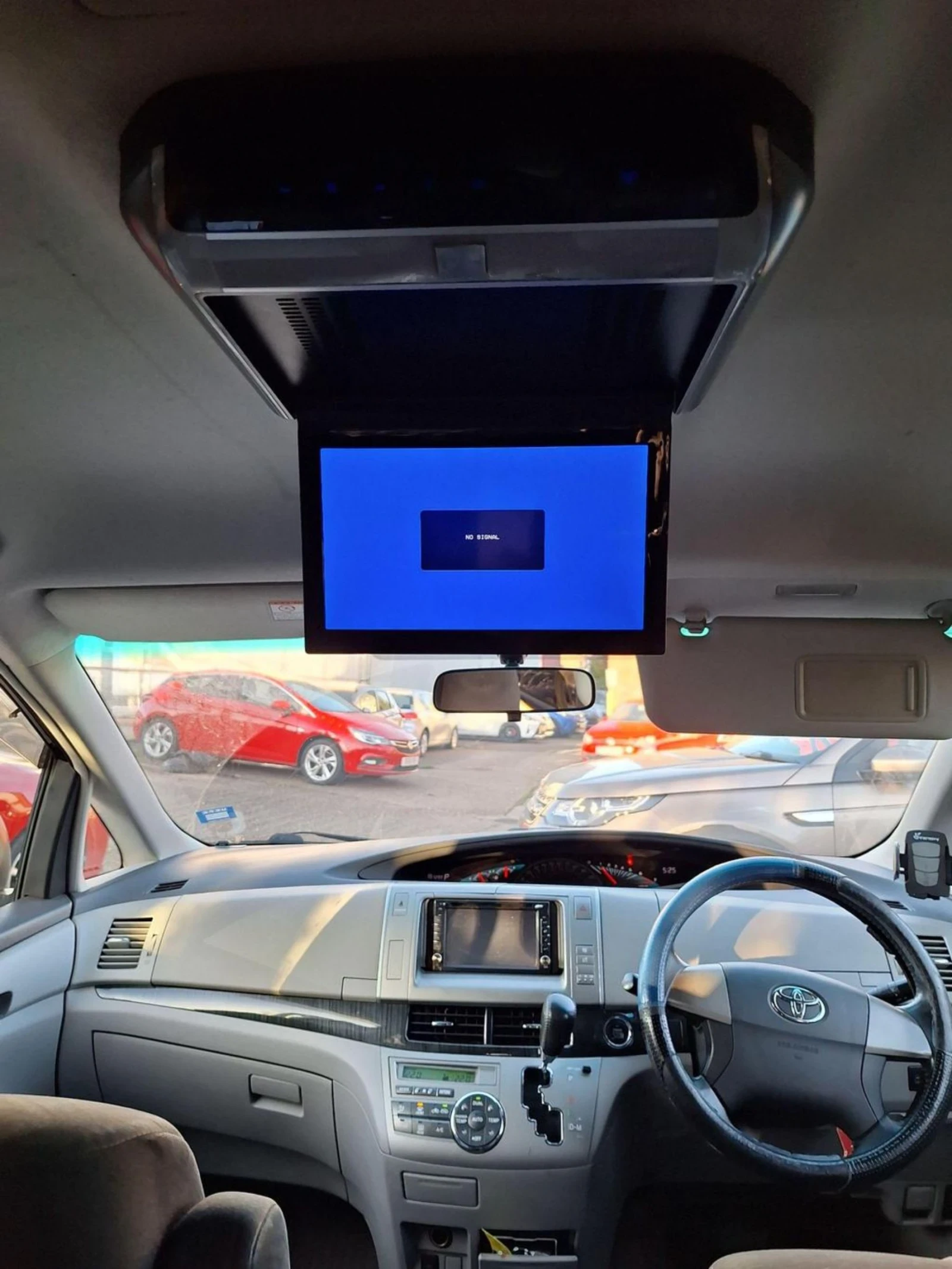 Toyota Previa  - изображение 7